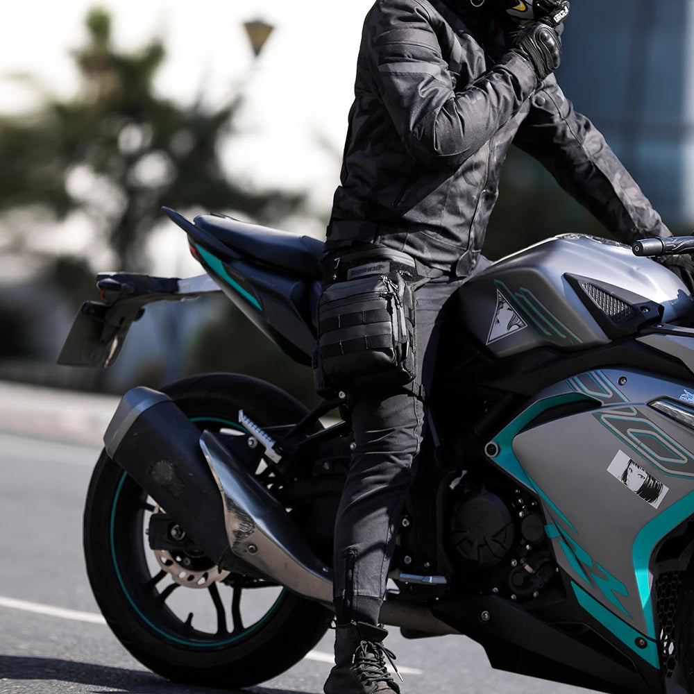 RhinoDrive™ 3L Moto LegPack